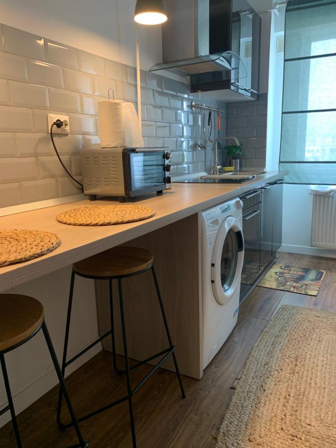 Aparthotel Claudia -Self Check-In Braila Bagian luar foto
